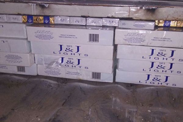 Adana'da kaçak çay ve sigara operasyonu!