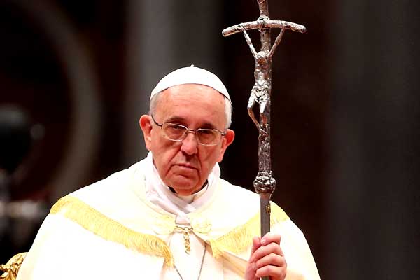 Papa kiliselerdeki taciz skandalları için 'bilmiyorum' demişti, mağdurlar yalanladı