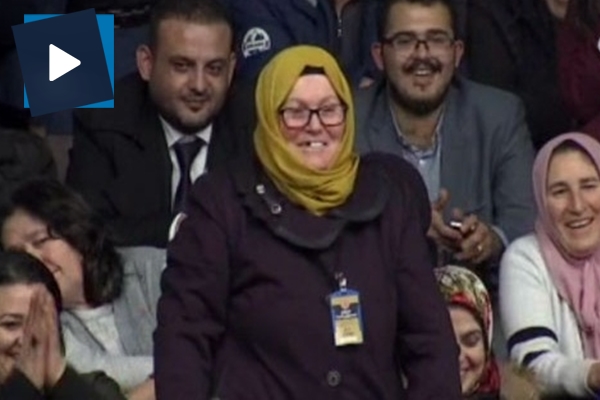 AK Parti grup toplantısında renkli anlar!