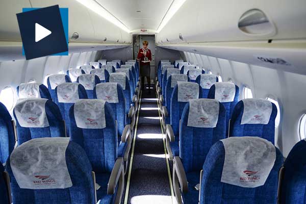 Yolcular uçağı iterek çalıştırmak istedi