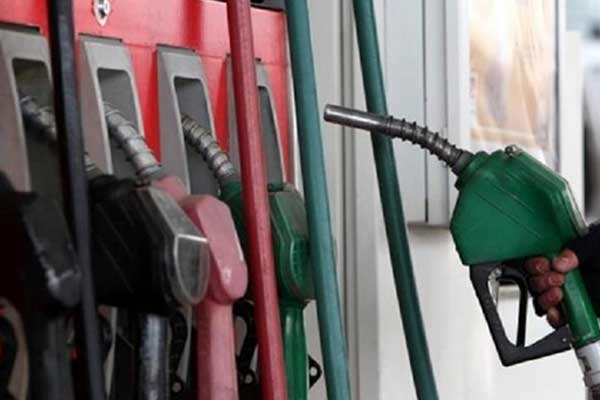 Akaryakıta 12-17 kuruşluk indirim geliyor