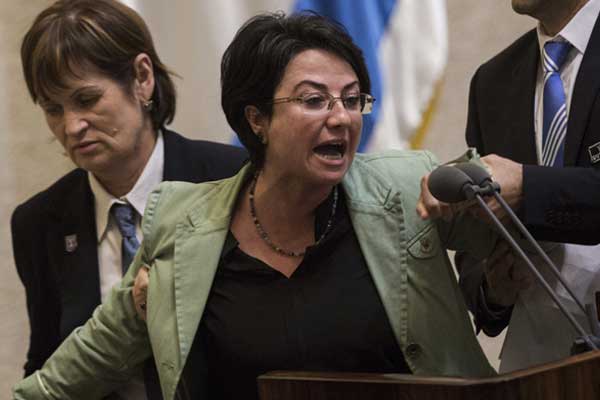 Hanin Zoabi, Knesset’te salondan çıkarıldı! 'Sen de Mavi Marmara'daydın'