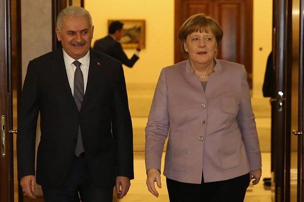 Başbakan Yıldırım-Merkel görüşmesi başladı