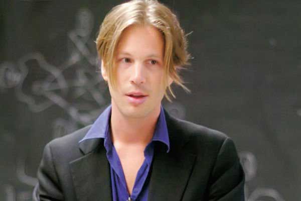 Felsefe profesörü Bence Nanay Twitter'da Türklerin diline düştü