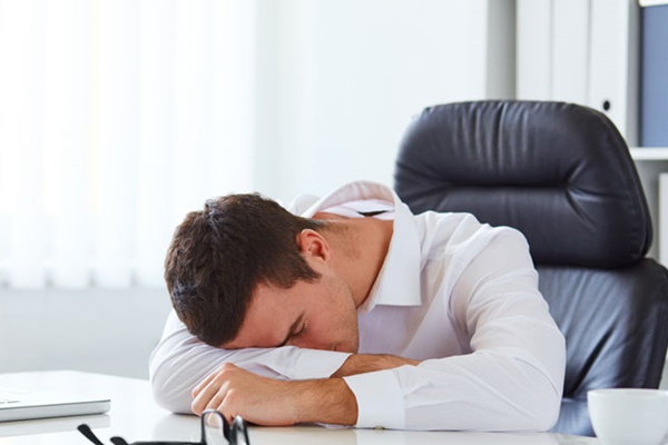 Uyku apnesi kalp hastalıklarını tetikliyor