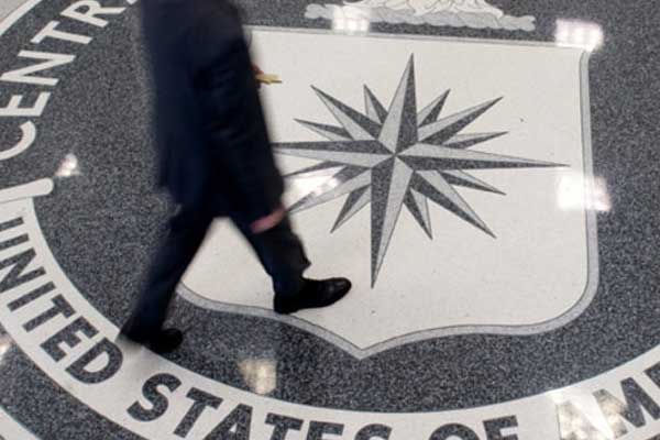 CIA'nin eski direktörü itiraf etti! 'ABD başka ülkelerdeki seçimlere müdahale etti'