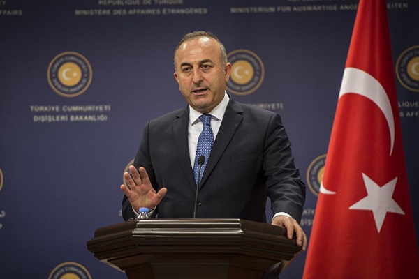 Çavuşoğlu'ndan kimyasal silah iddialarına cevap