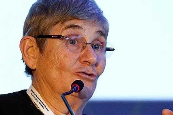 Canan Karatay: Modern tıp diye bir şey yok