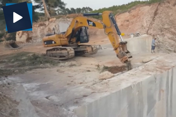 500 tonluk mermeri böyle kestiler