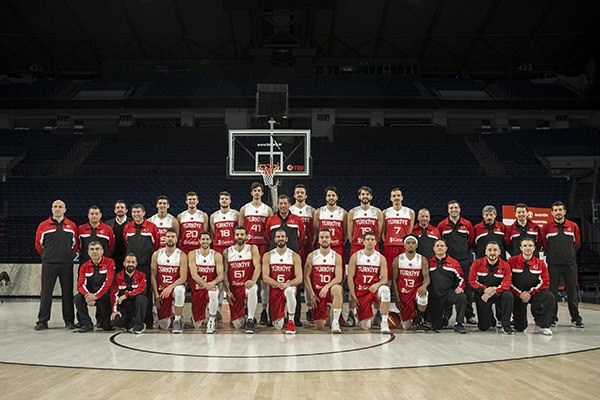 12 Dev Adam medya ile buluştu