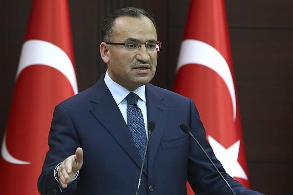 Bozdağ: Rejimin YPG'yi korumak için Afrin'e girmesi felakete yol açar