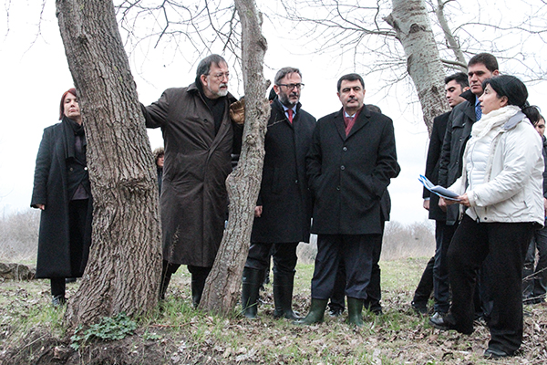 İstanbul Valisi Şahin kazı alanında incelemelerde bulundu