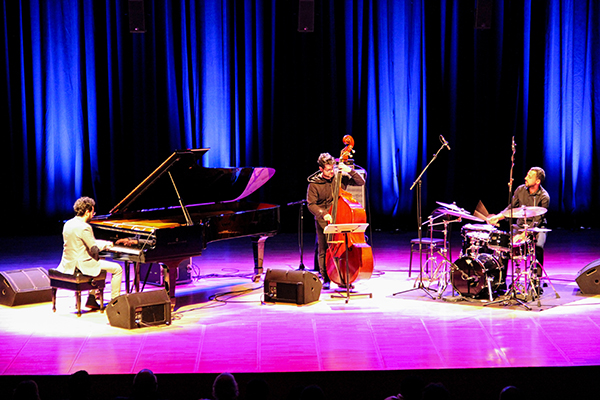 'Tarek Yamani Trio' Cemal Reşit Rey'de konser verdi