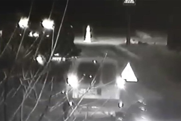 Polis süsü vererek yol uygulaması yaptılar