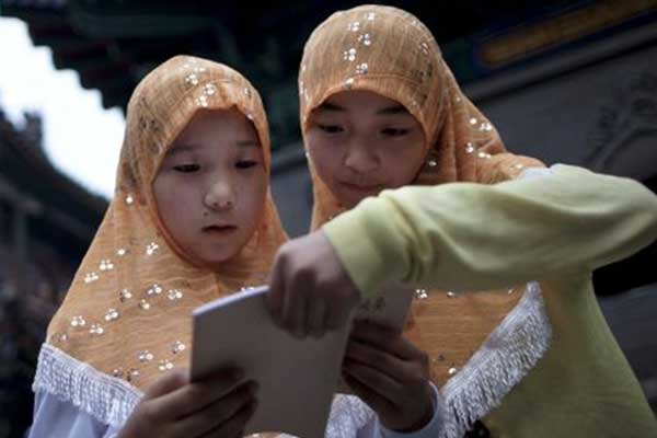 Çinli Müslümanlar da Uygur Türkleri gibi baskı görüyor