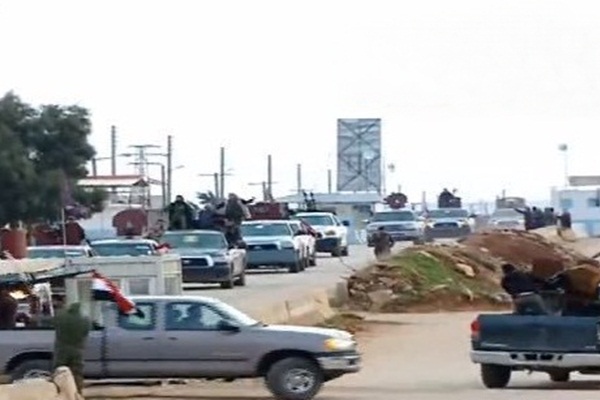 Afrin'e ilerlemeye çalışan rejim yanlısı gruplar geri çekildi