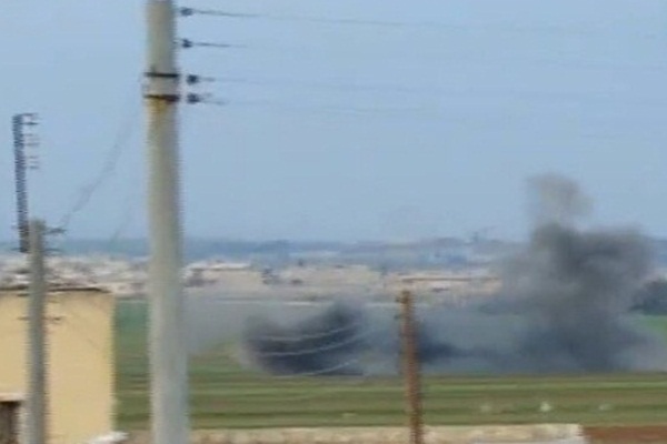 Afrin'e ilerlemeye çalışan Esed yanlıları geri çekildi