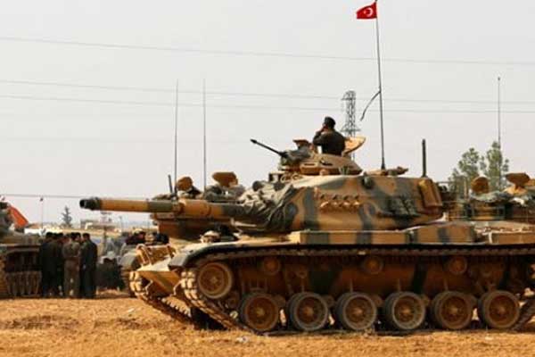 Bir köy daha teröristlerden temizlendi