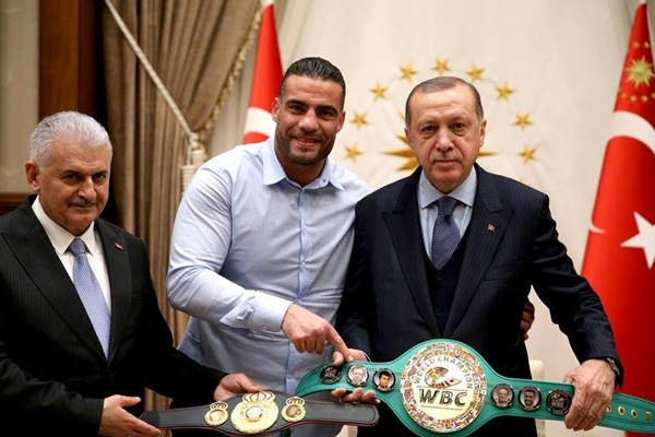 Cumhurbaşkanı Erdoğan'a özel hediye