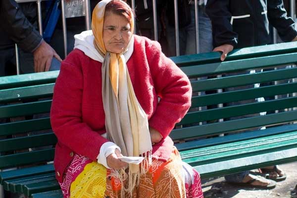 Almanya'da göçmenlere yemek yasağı
