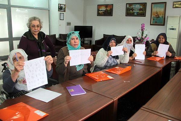 Elazığ'da okuma yazma seferberliği son sürat devam ediyor