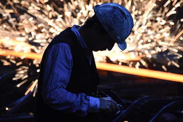 Sanayide istihdam arttı