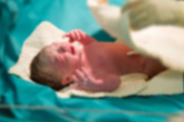 Elektrik kesilecek diye yapılmayan ameliyat,Demir bebeği öldürdü