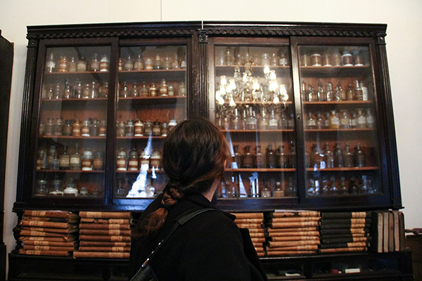 Türk Eczacılık Tarihi İhtisas Müzesi açıldı