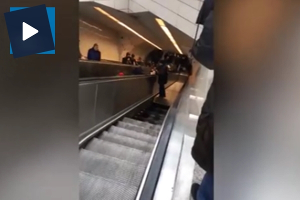 İstanbul Ayazağa Metrosu’nda yürüyen merdiven çöktü