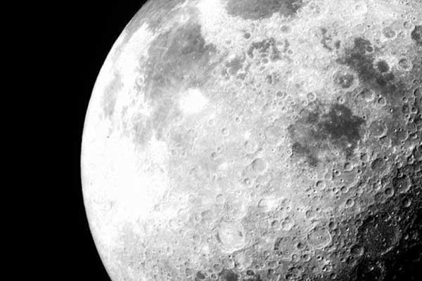 Ay'da su keşfedildi