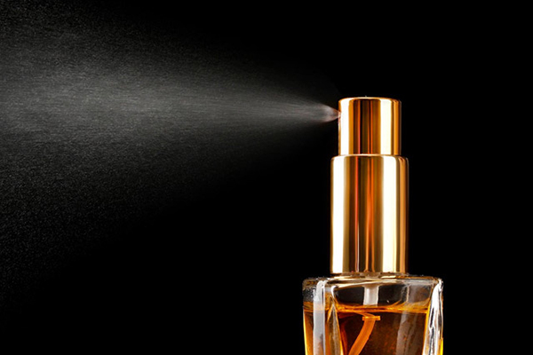 Parfüm kokusu sağlık sorunlarına yol açıyor