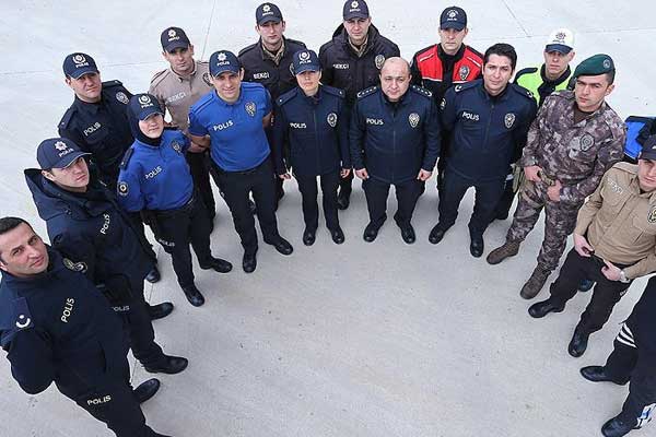 Emniyette üniformalar yenileniyor