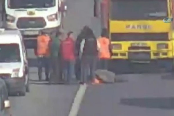 TEM Otoyolu'nda feci kaza