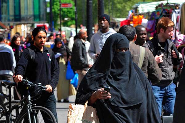 Londra'da İslamofobi alarm veriyor