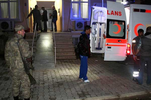 Hatay'da askeri araç devrildi: 1 şehit