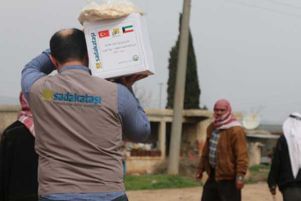 Sadakataşı’ndan Afrin’e gıda yardımı