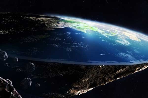 Dünyanın düz olduğuna inanların sayısını neden arttığını ünlü fizikçi açıkladı