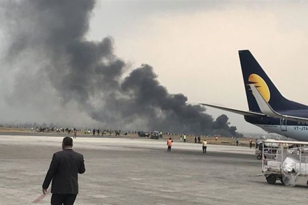 Nepal’de yolcu uçağı düştü