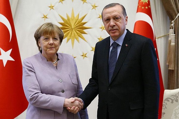 Cumhurbaşkanı Erdoğan, Merkel'le görüştü
