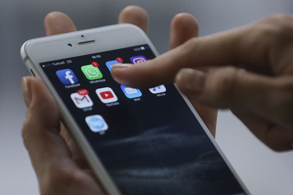 WhatsApp’ın Facebook ile kullanıcı verilerini paylaşması yasaklandı