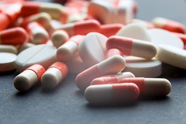 Bakan Sarıeroğlu'ndan kanser hastalarına müjde