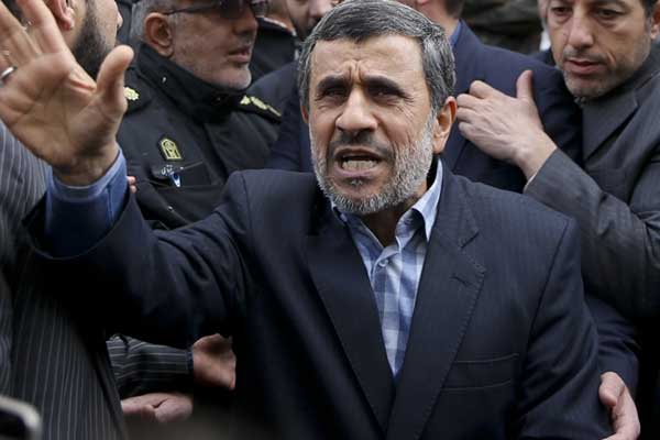 Bakayi'nin ardından şimdi de Meşai... Ahmedinejad'ın bir yardımcısı daha yargı kıskacında