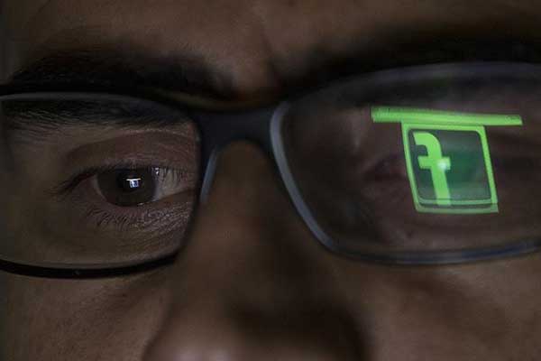 İngiltere'de Facebook veri ihlali iddialarına soruşturma