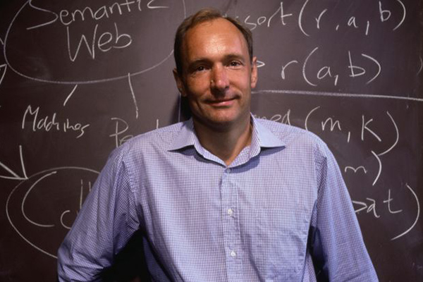 Web’in mucidi Mark Zuckerberg’e seslendi