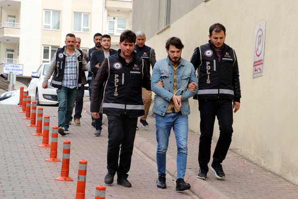 Kayseri'deki 'Çiftlik Bank benzeri' firmaya operasyon