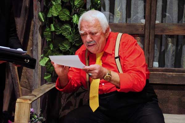 Oyuncu Ercüment Balakoğlu hayatını kaybetti!