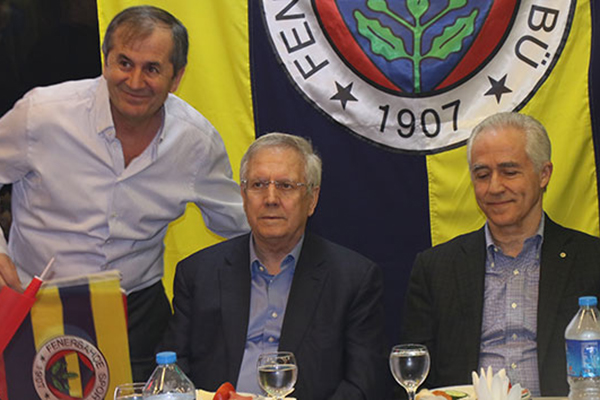 Aziz Yıldırım Fenerbahçe taraftar derneğinin gecesine katıldı