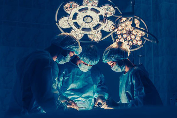 Beyin cerrahide dünyanın ilk 'robotik' ameliyatı Türkiye'den