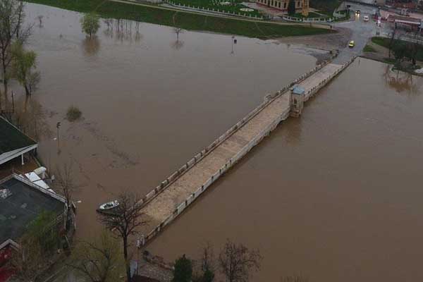 Tunca Köprüsü trafiğe kapatıldı