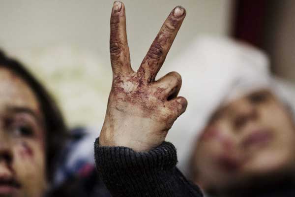 Guta'ya ağıt: Gurbette kefene sarıldık, ölseydik rahat ederdik